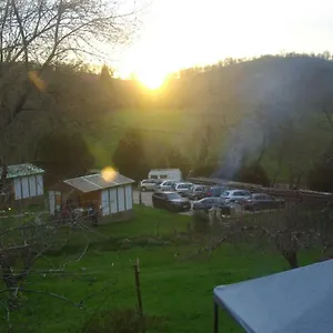 les-chalets-dalzen.midi-pyreneeshotels.com/